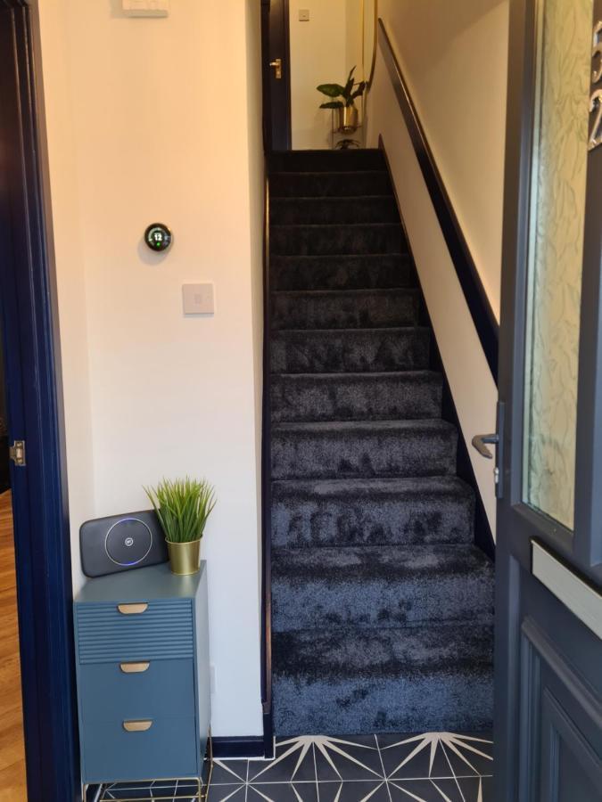 Stunning 2 Bed House Near Coastal Path/Lake/Beach Llanelli Exterior foto